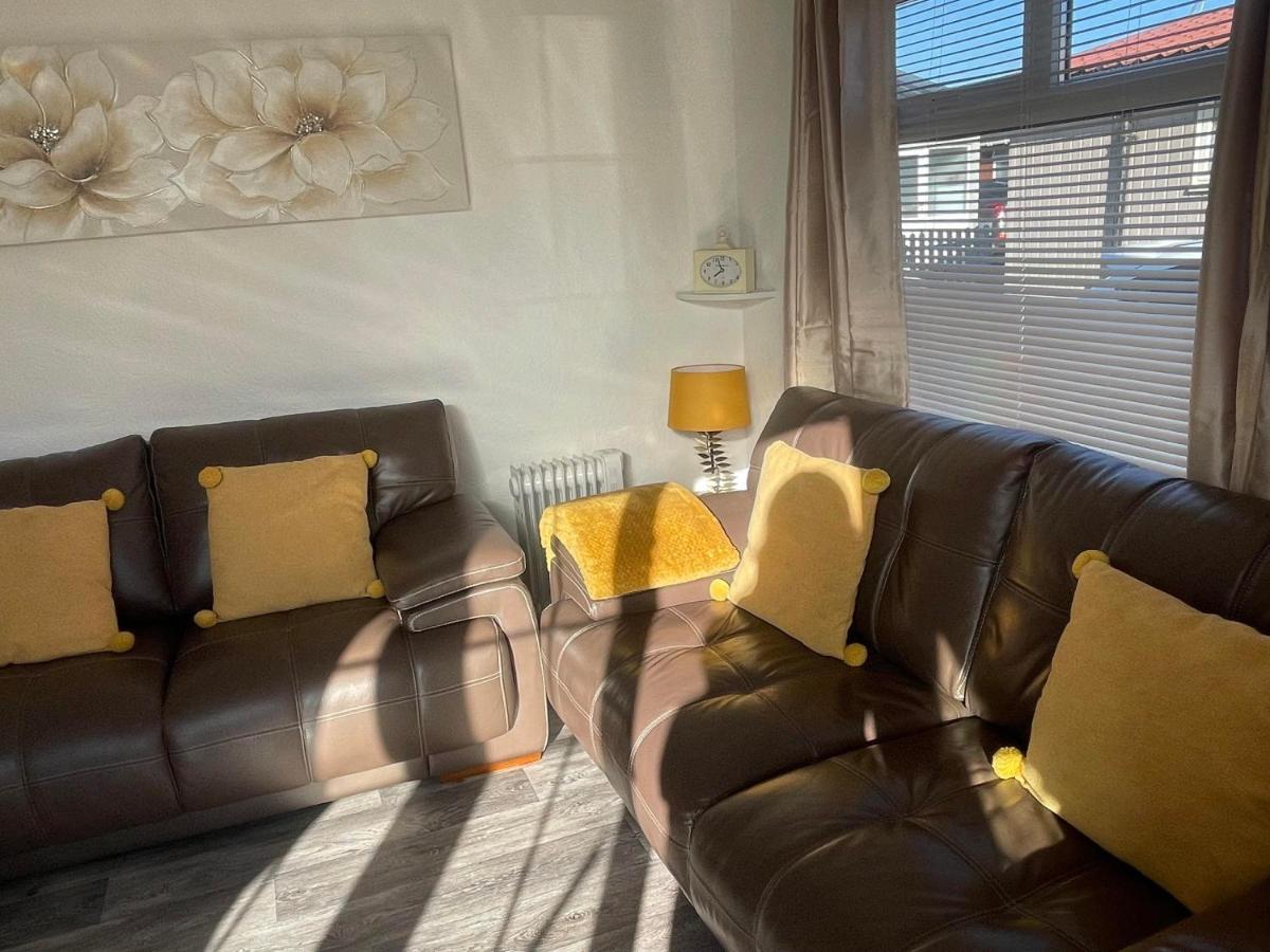 Chalet 81 South Shore Bridlington 2X Bedroom Detached Chalet Sleeps 4 Bessingby Buitenkant foto